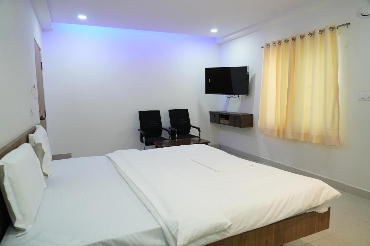 Hotel 5 Star Grand- Premium Shamshabad Exterior foto