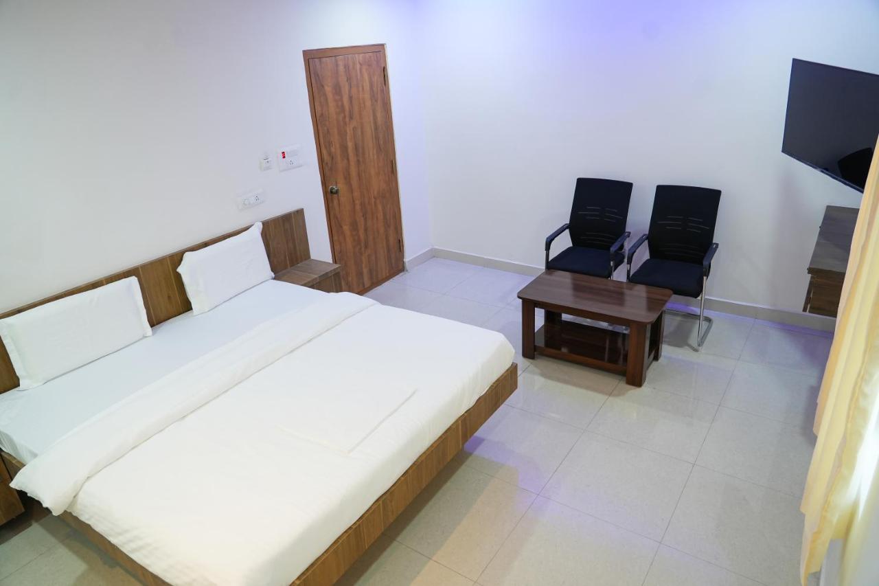 Hotel 5 Star Grand- Premium Shamshabad Exterior foto