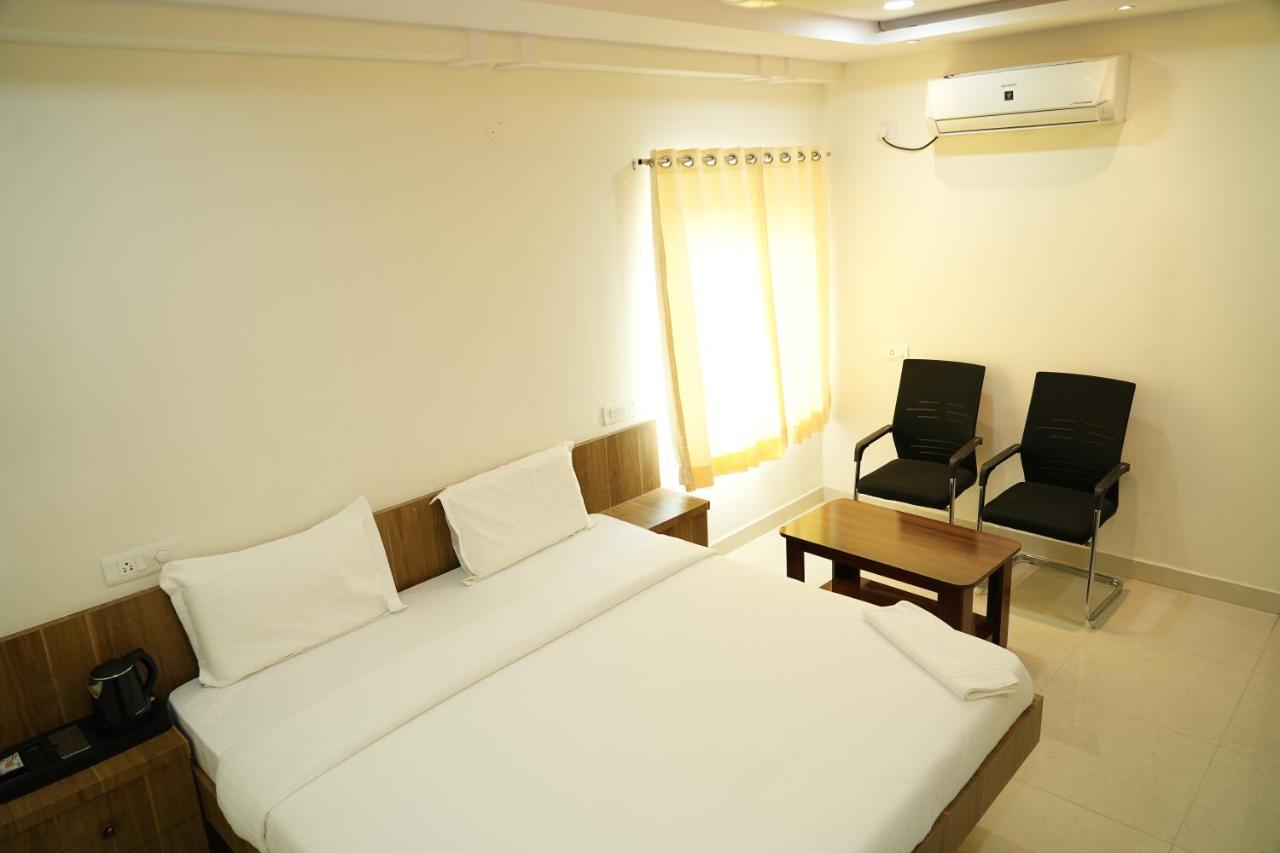 Hotel 5 Star Grand- Premium Shamshabad Exterior foto