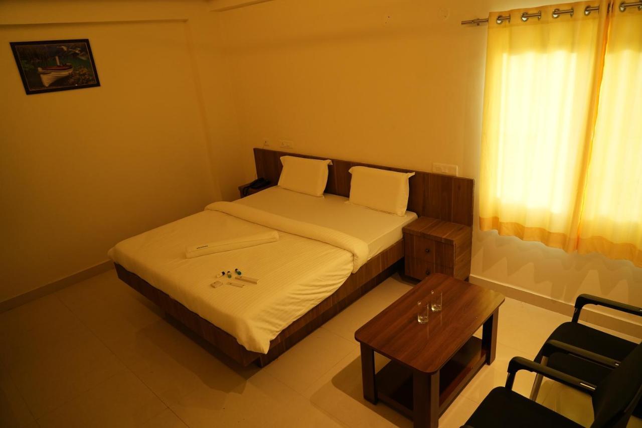 Hotel 5 Star Grand- Premium Shamshabad Exterior foto